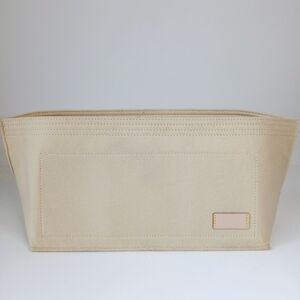 Beige‎ Wool Felt Purse Organizer NWOT
